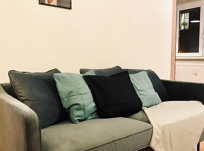 アパート Saniertes - Elisa - Mit Balkon, Wlan, Smart-tv & Kueche In City-naehe エアフルト